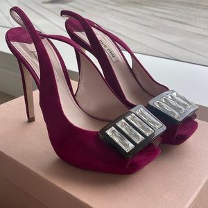 Miu Miu Camoscio Bougainville Peeptoe Heels